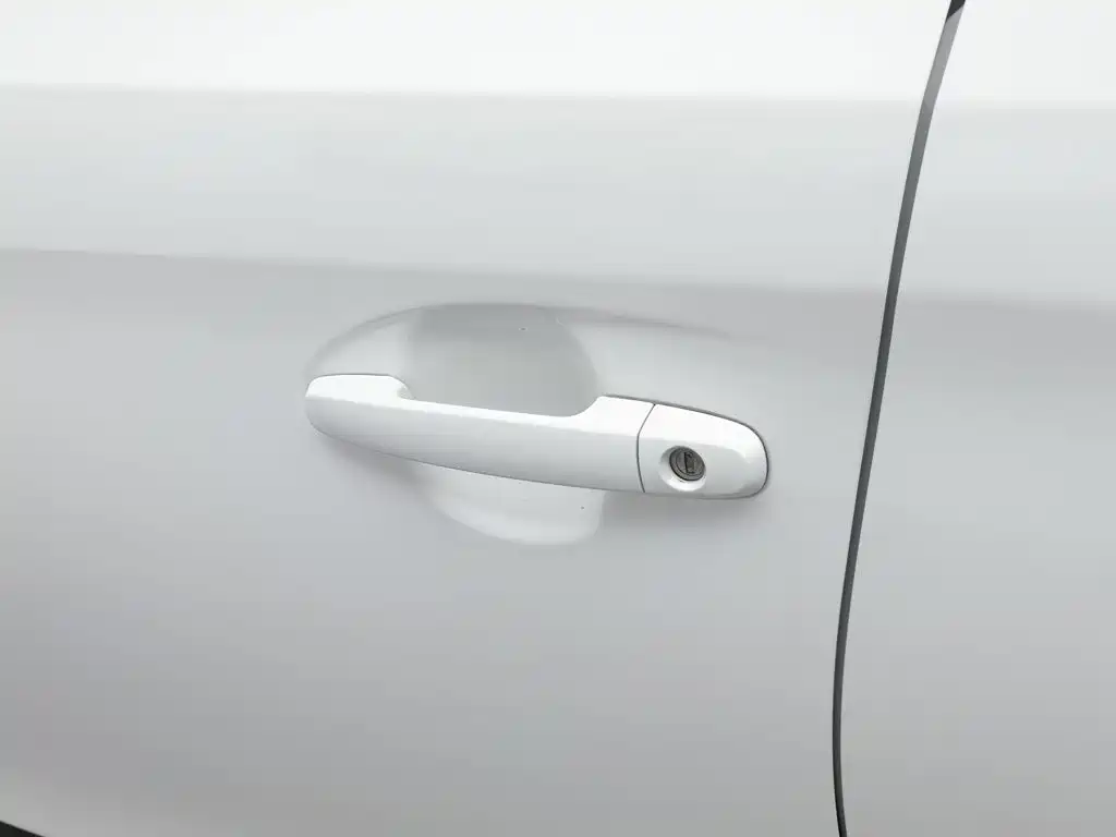 Toyota Yaris L 2021 — фото 18
