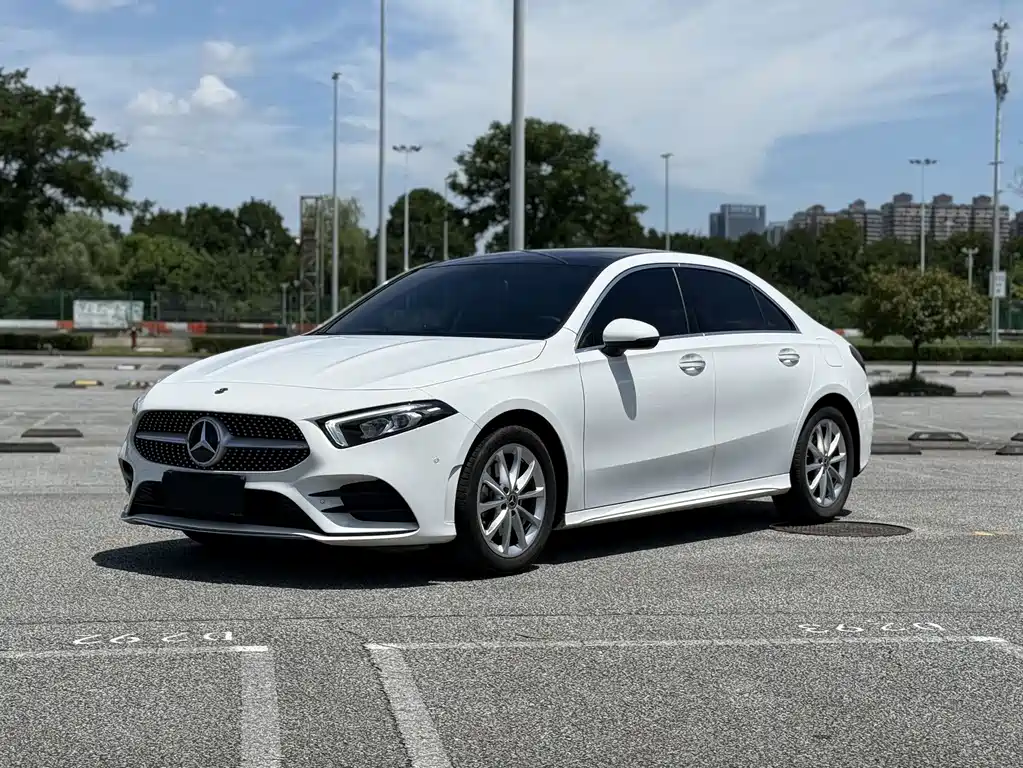 Mercedes-Benz A-Class 2023 — фото 1