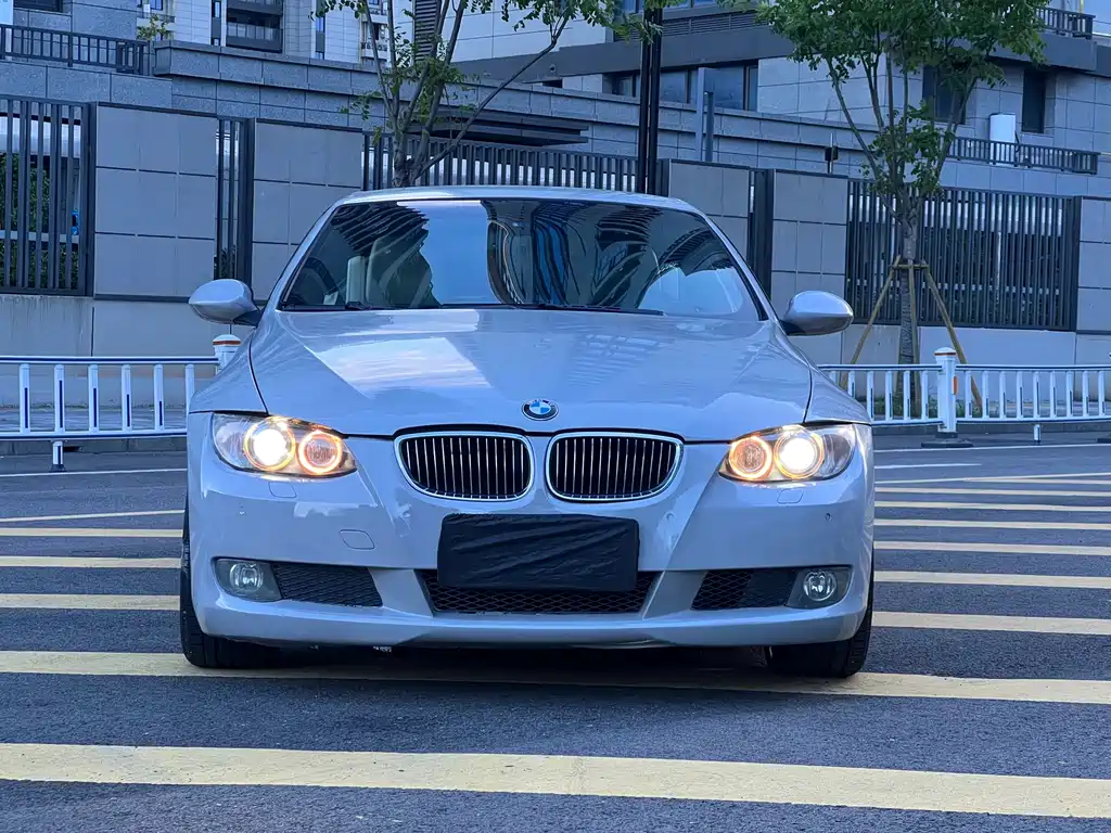 BMW 3 Series 2009