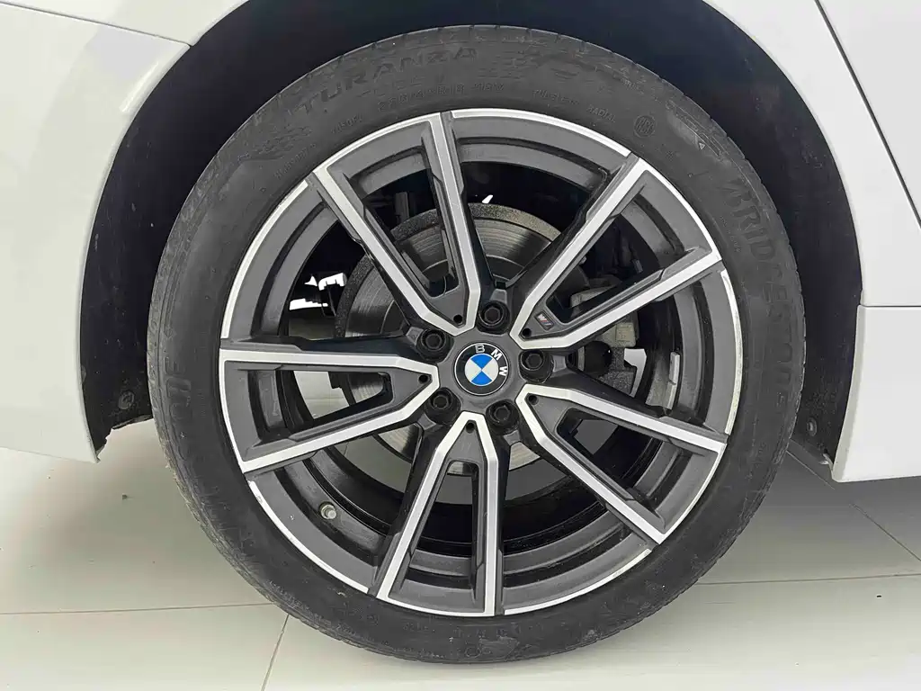 BMW 3 Series 2023 — фото 15