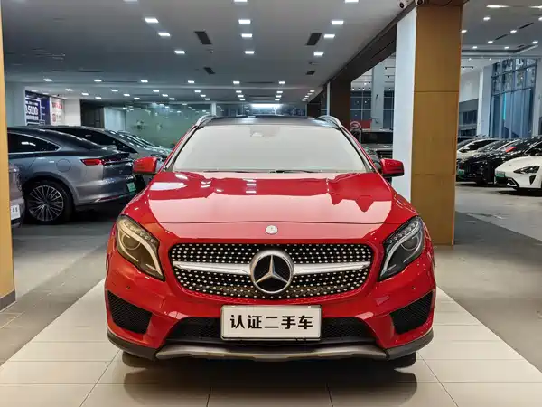 Mercedes-Benz GLA 2016