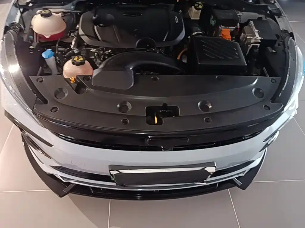 Geely Emgrand L Hip 2023 — фото 20