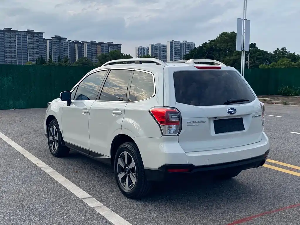 Subaru Forester 2017 — фото 9