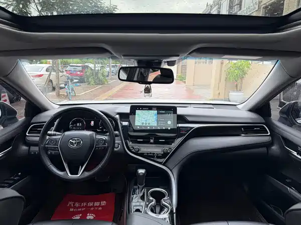Toyota Camry 2021