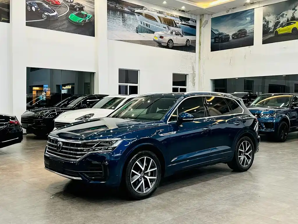 Volkswagen Touareg 2021 — фото 1