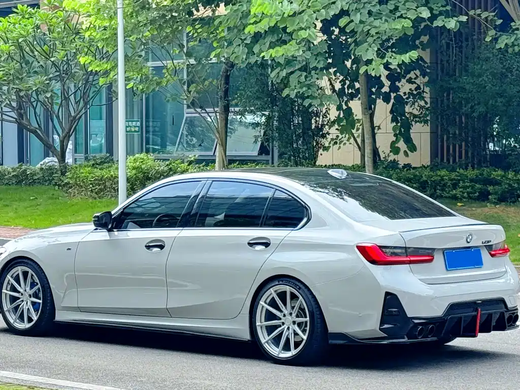 BMW 3 Series 2024