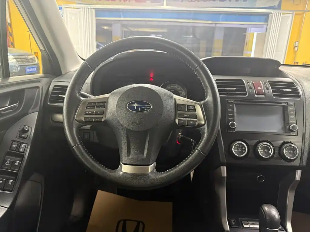 Subaru Forester 2013 — фото 13