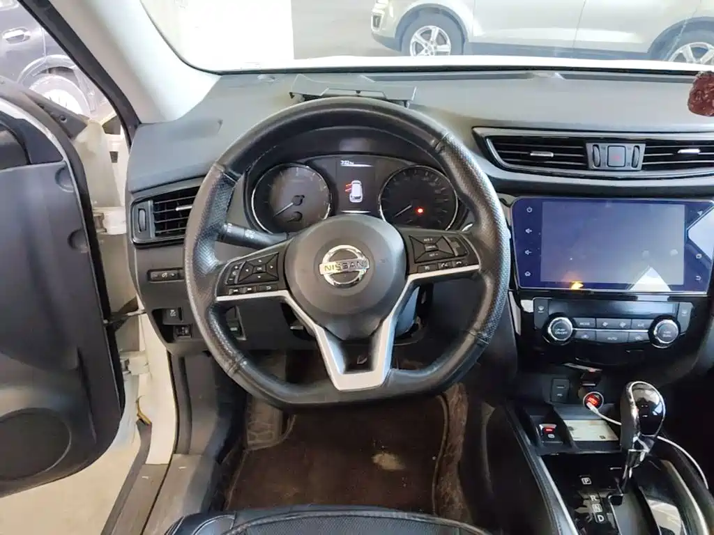 Nissan X-Trail 2020 — фото 11