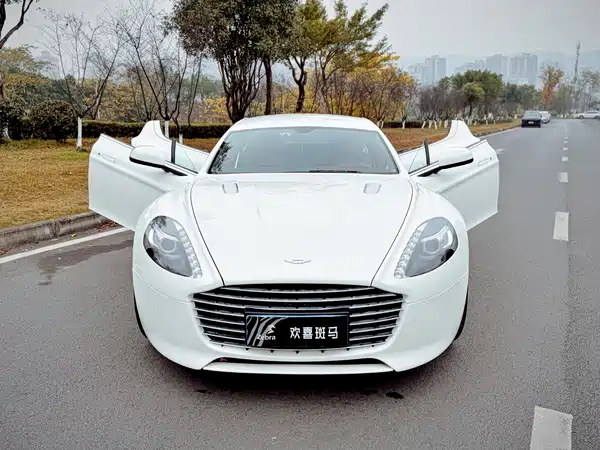 Aston Martin Rapide 2017