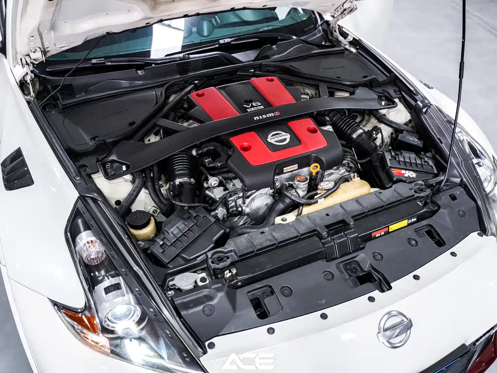 Nissan 370Z 2017 — фото 21