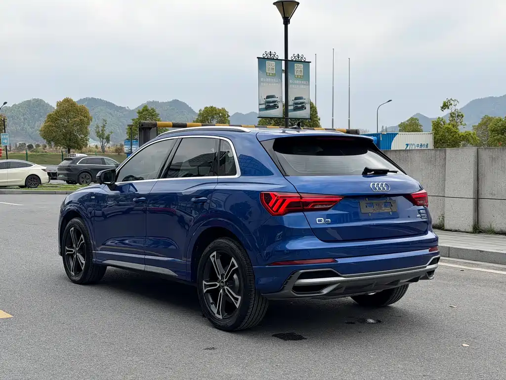 Audi Q3 2022