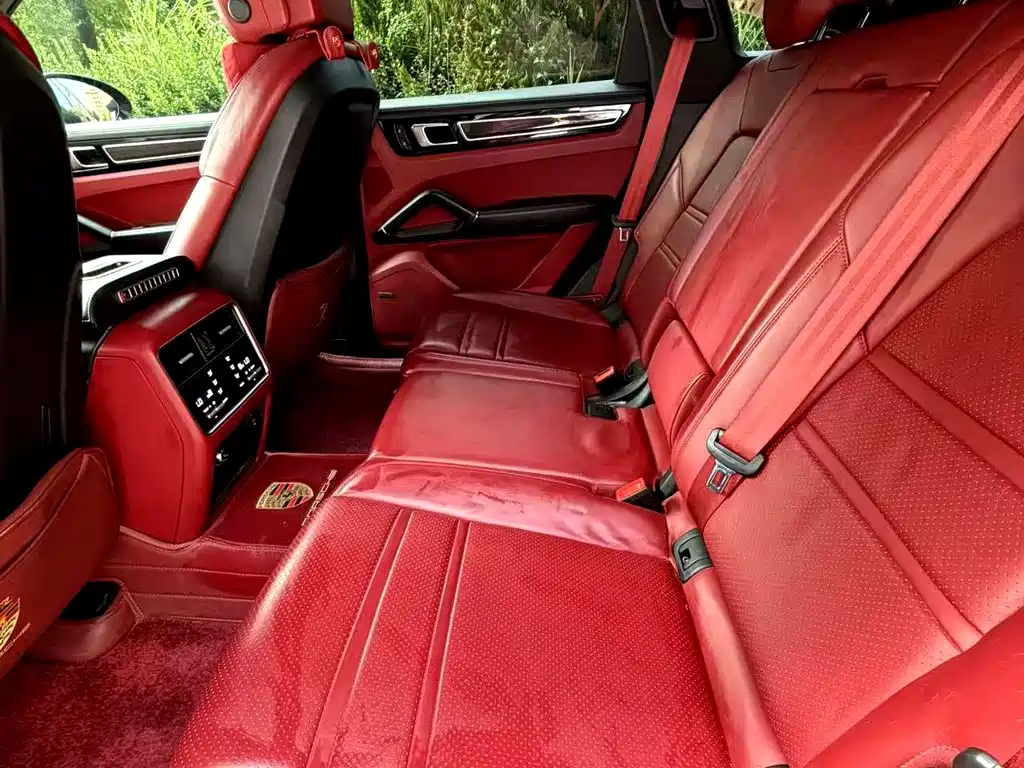 Porsche Cayenne 2023 — фото 12