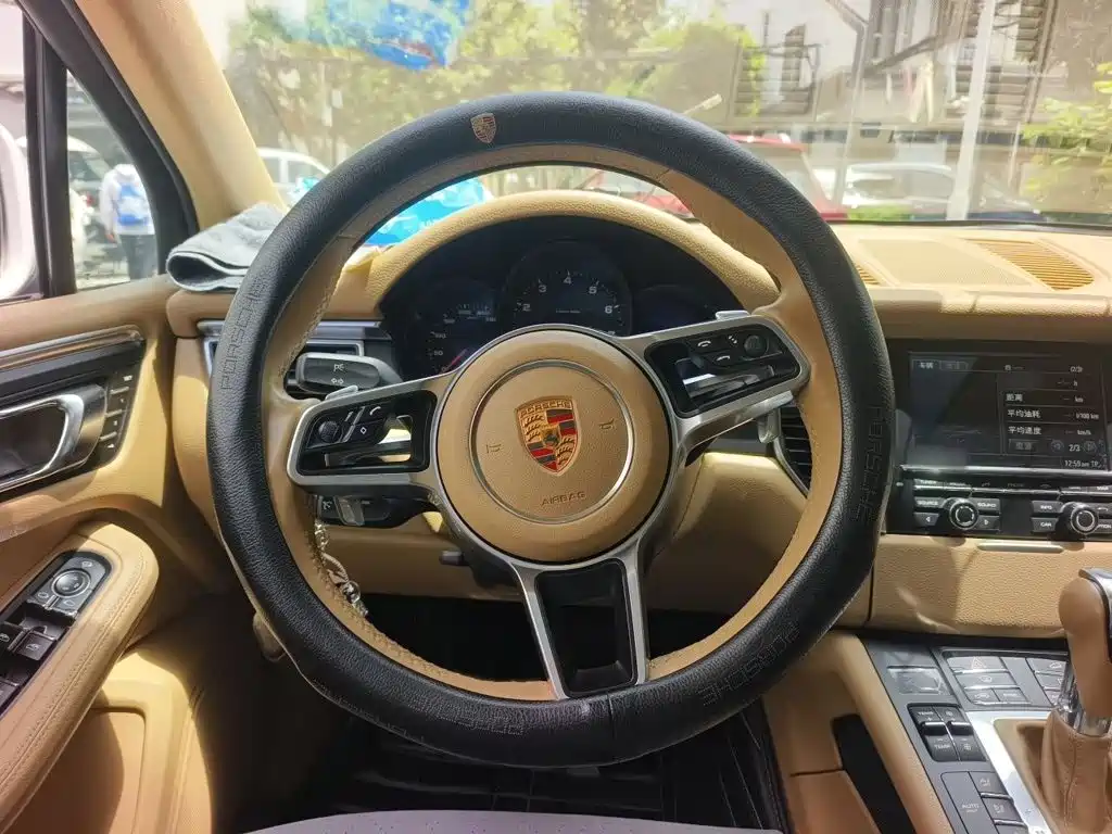 Porsche Macan 2015 — фото 3
