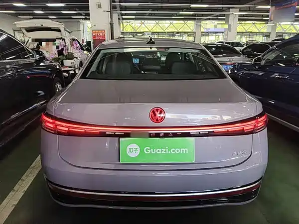 Volkswagen Passat 2025