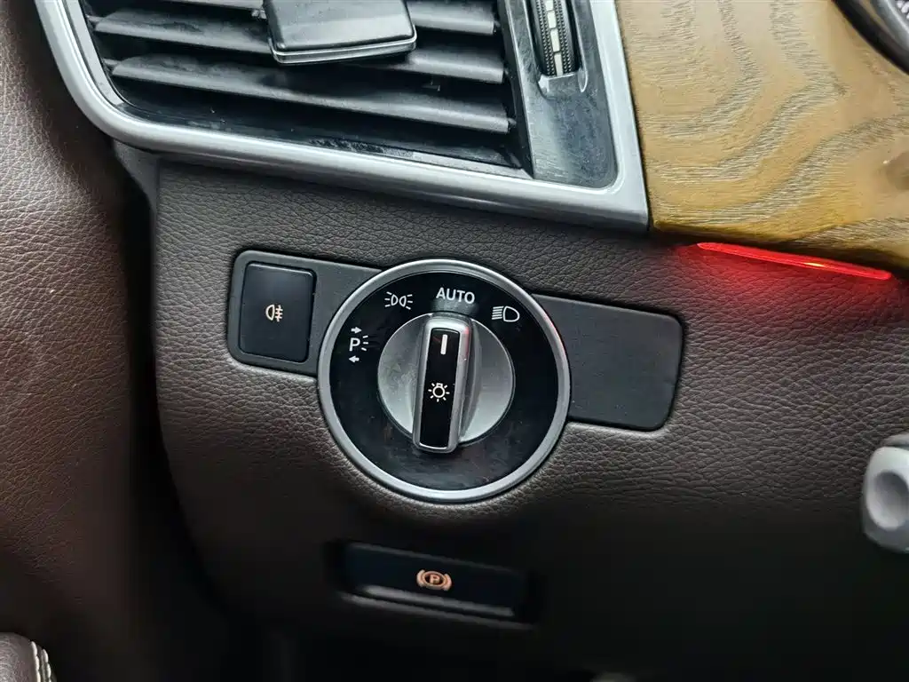 Mercedes-Benz GLE 2015 — фото 21