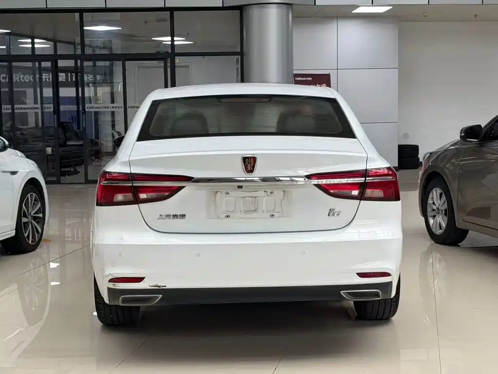 Roewe i6 Classic 2022 — фото 8