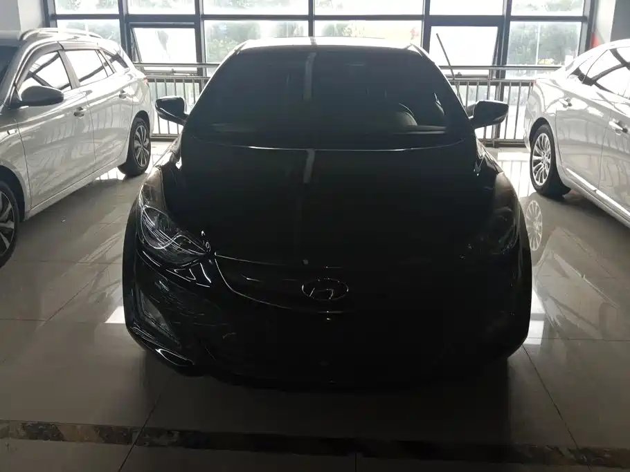 Hyundai Elantra 2015