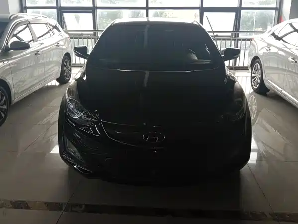 Hyundai Elantra Langdong 2015