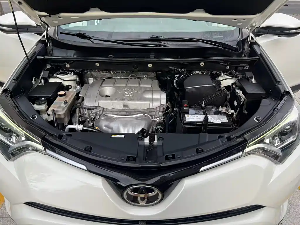 Toyota RAV4 2016 — фото 13