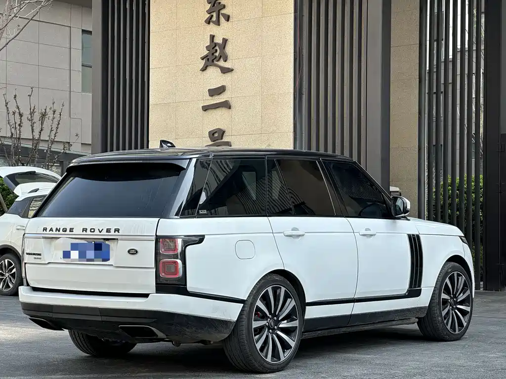 Land Rover Range Rover 2018 — фото 9