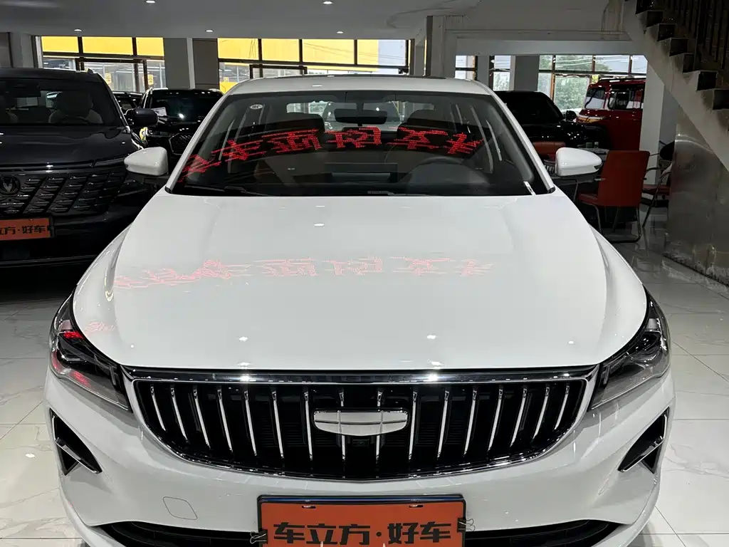 Geely Emgrand 2025