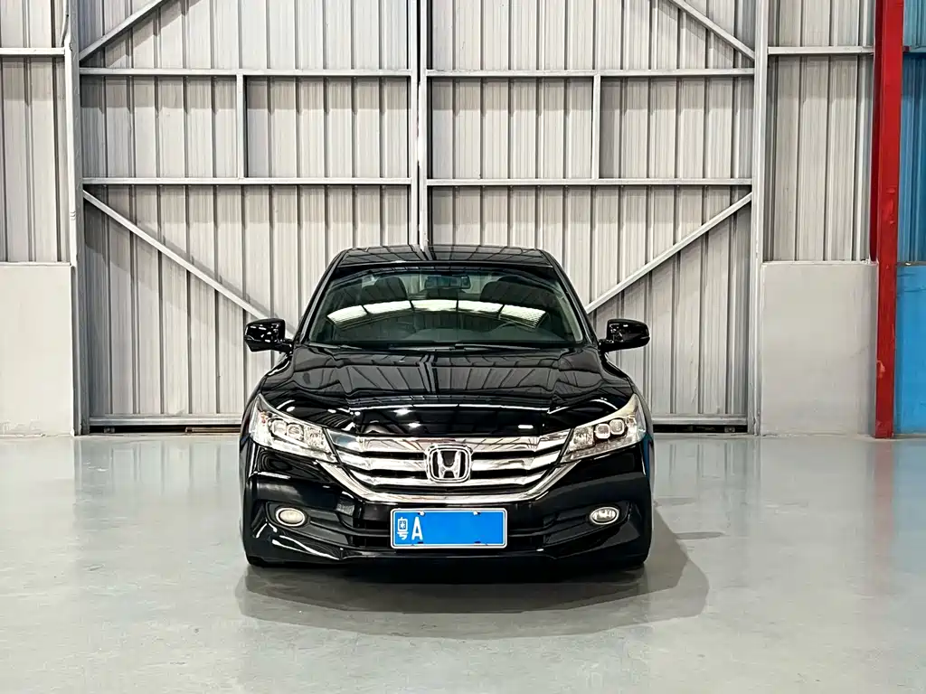 Honda Accord 2016 — фото 2