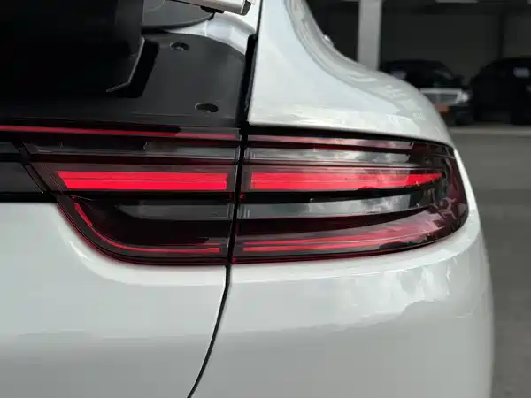 Porsche Panamera 2019