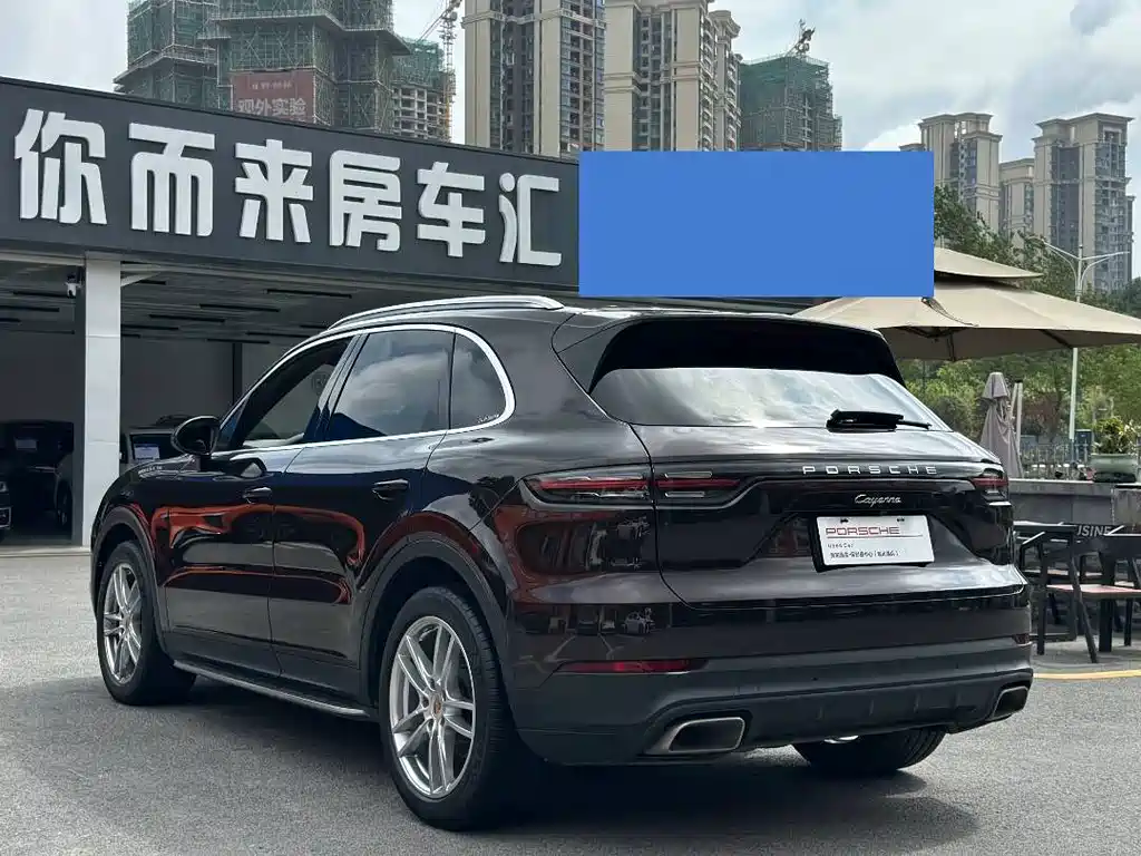 Porsche Cayenne 2019 — фото 19
