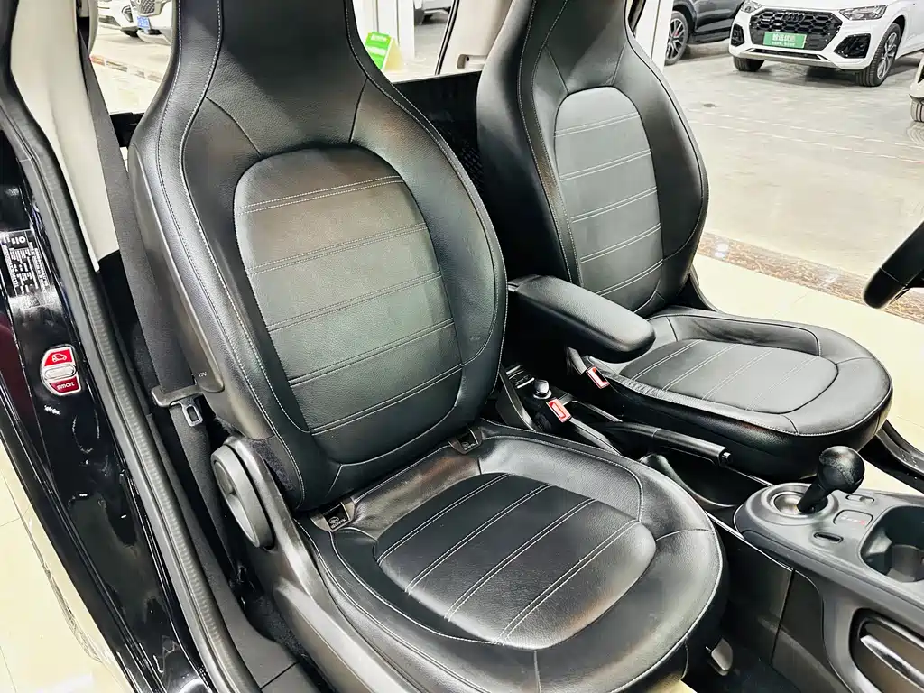 smart fortwo 2018 — фото 18