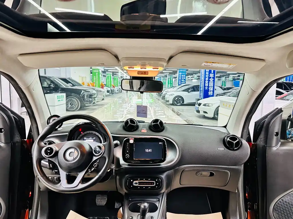 smart fortwo 2018 — фото 41