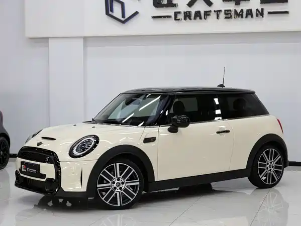 MINI MINI 2022