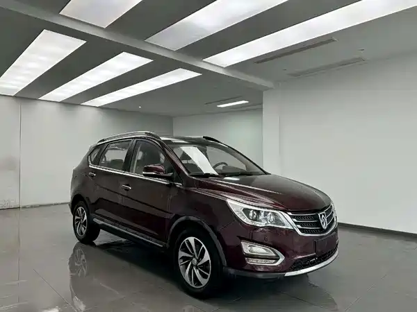 Baojun 560 2015