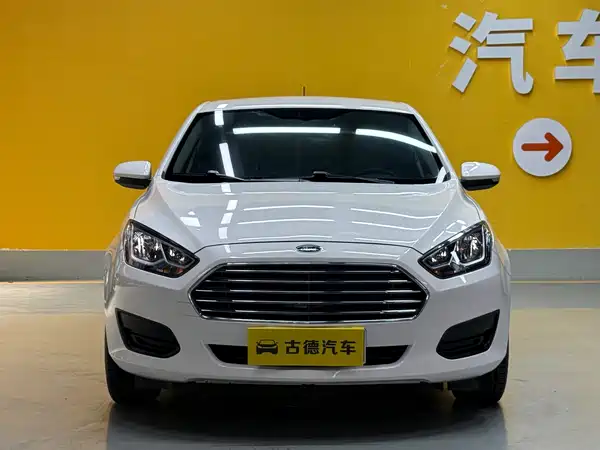 Ford Escort 2018