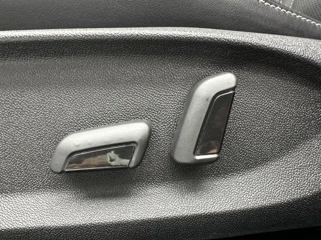Skoda Octavia 2023 — фото 13