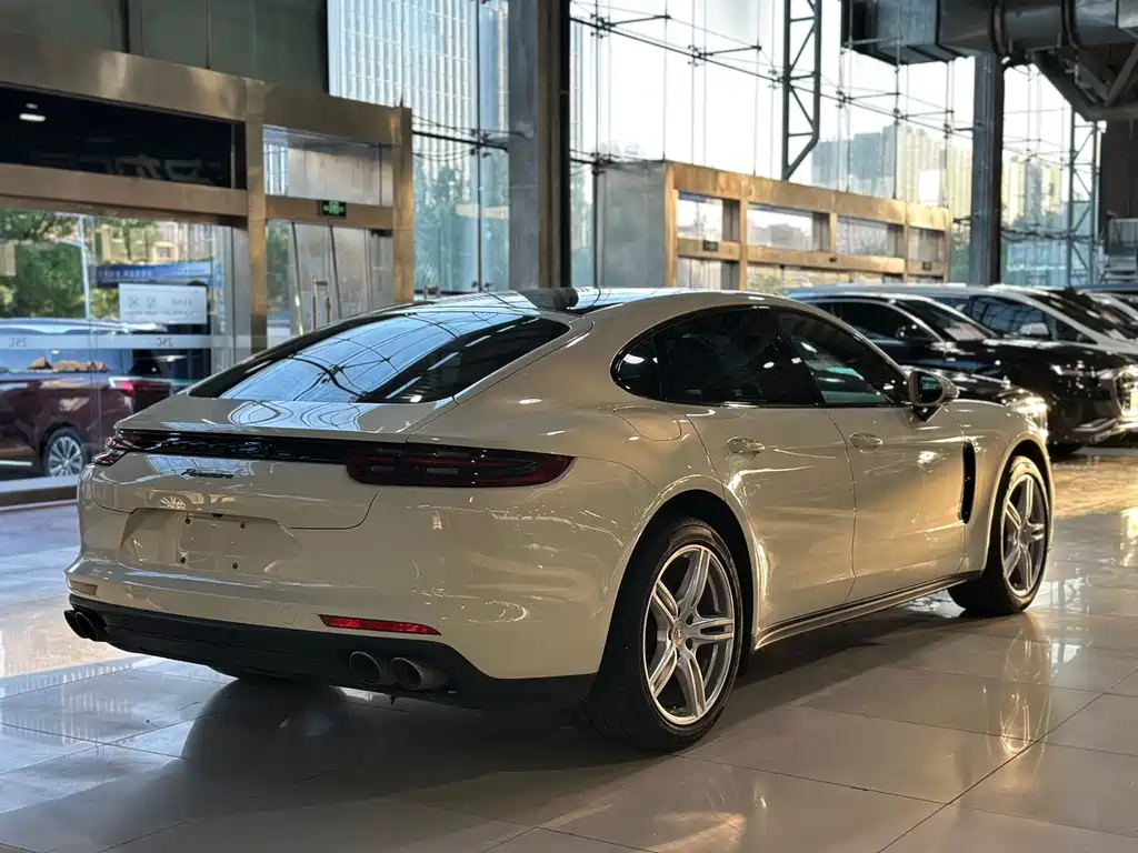 Porsche Panamera 2020 — фото 4