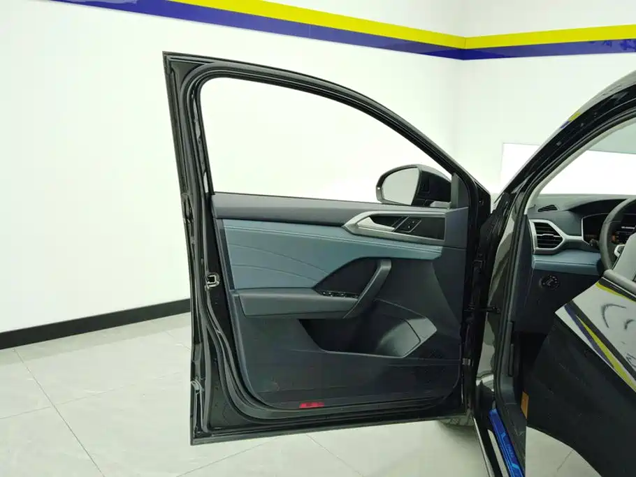 Volkswagen Tharu 2025