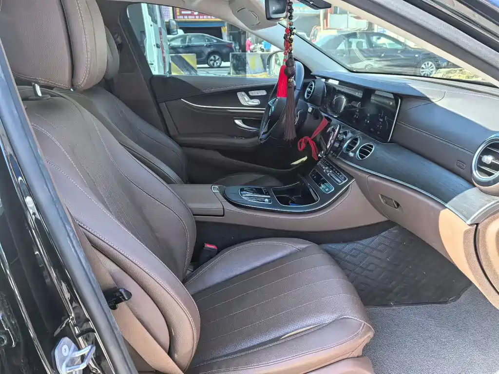 Mercedes-Benz E-Class 2023 — фото 4