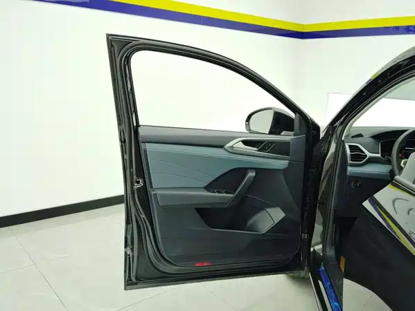 Volkswagen Tharu 2025