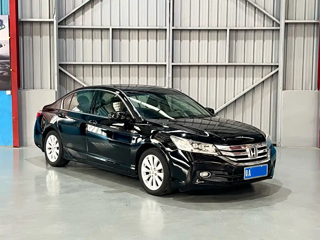 Honda Accord 2016 — фото 3