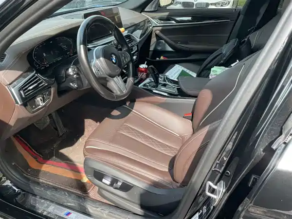 BMW 5 Series 2023