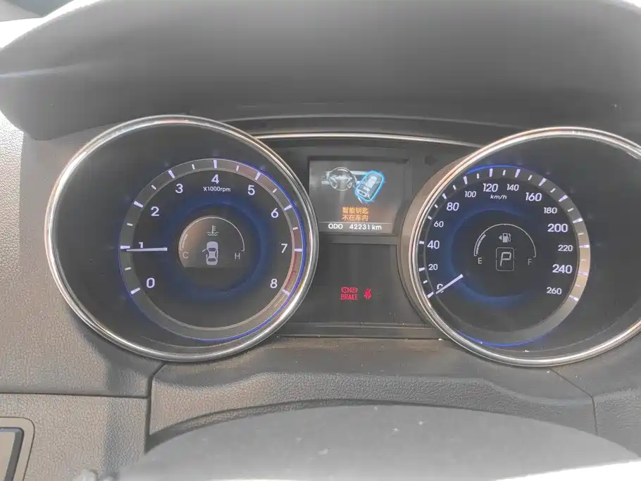 Hyundai Sonata 2015 — фото 14