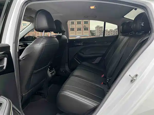Roewe i5 2022