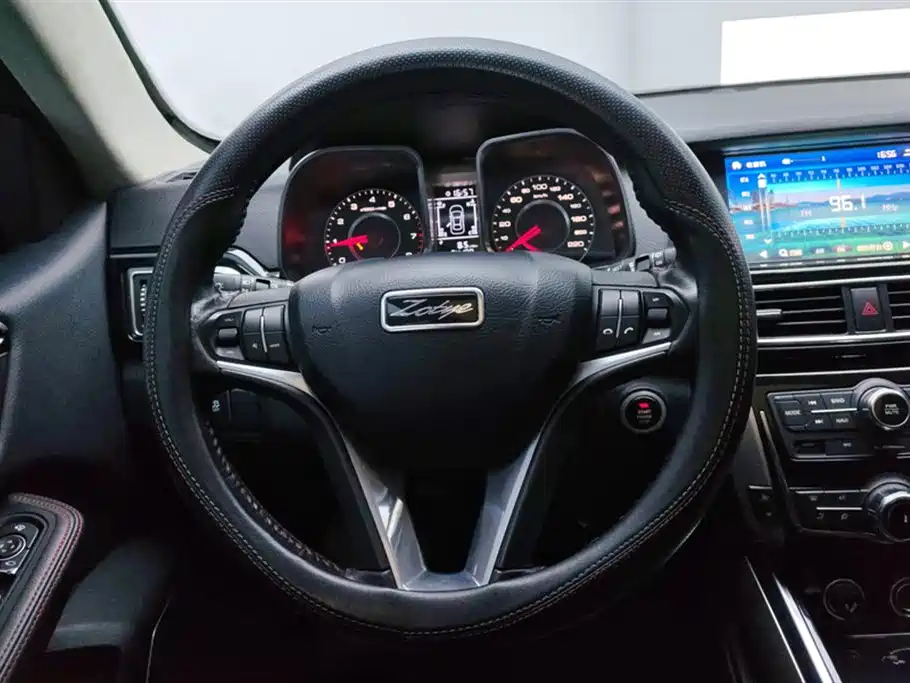 Zotye X5 2016 — фото 15