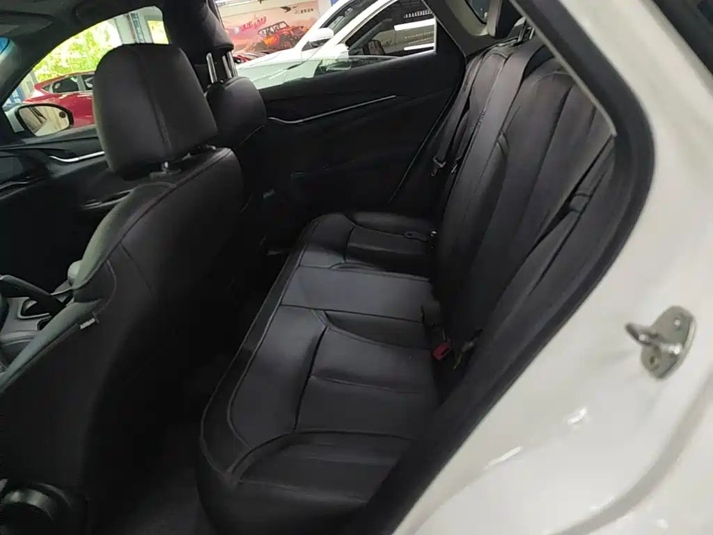 Buick Excelle 2018 — фото 17