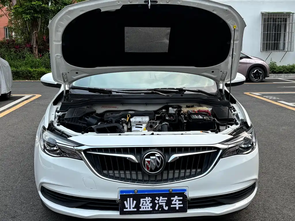 Buick Excelle 2018 — фото 16