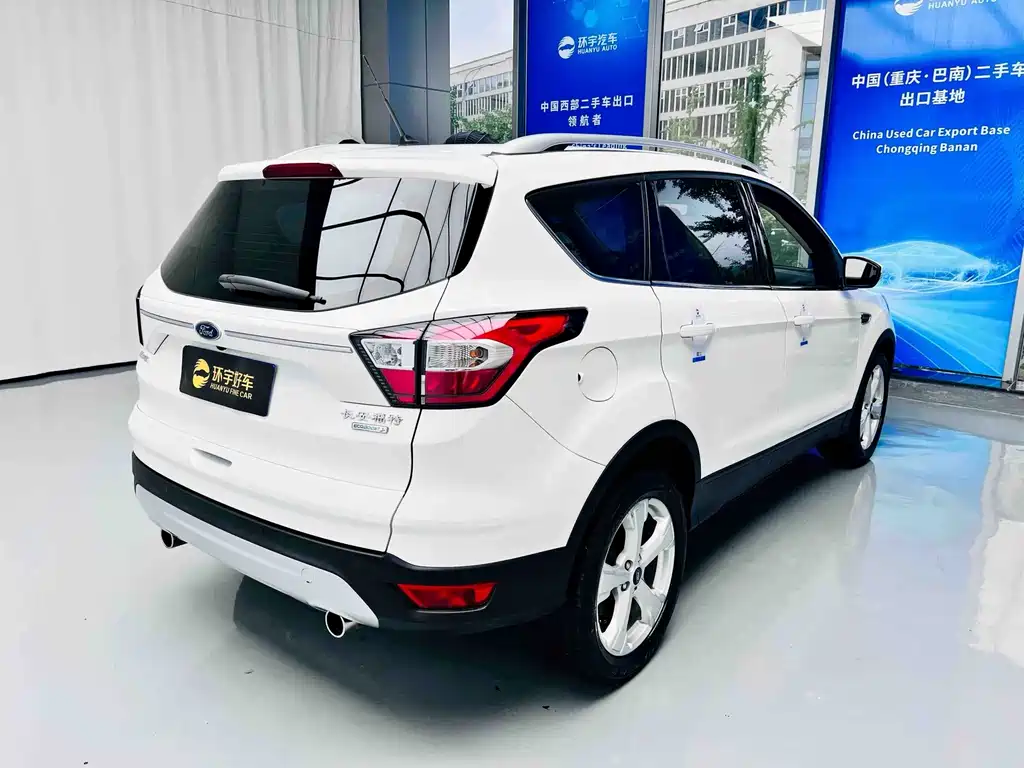 Ford Kuga 2019 — фото 9