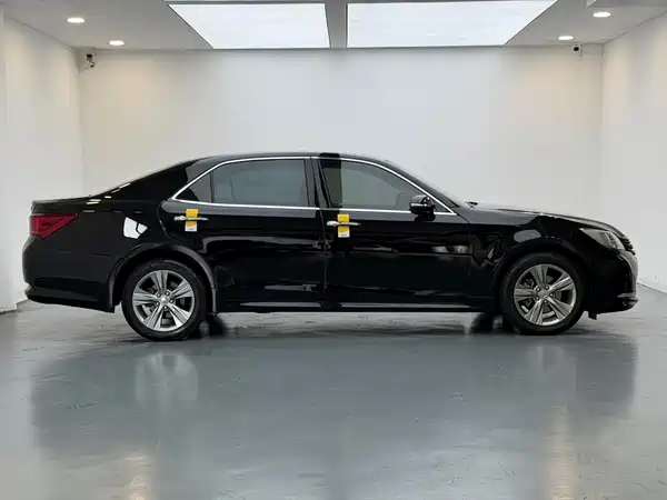 Toyota Crown 2016
