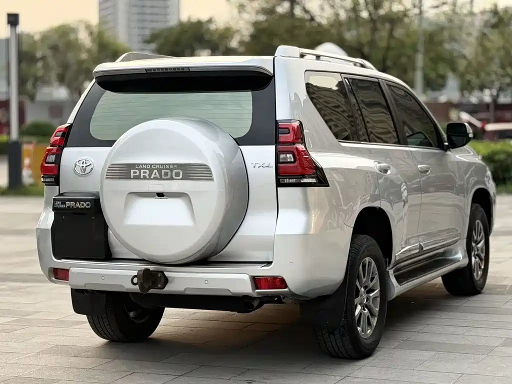 Toyota Prado 2019 — фото 3