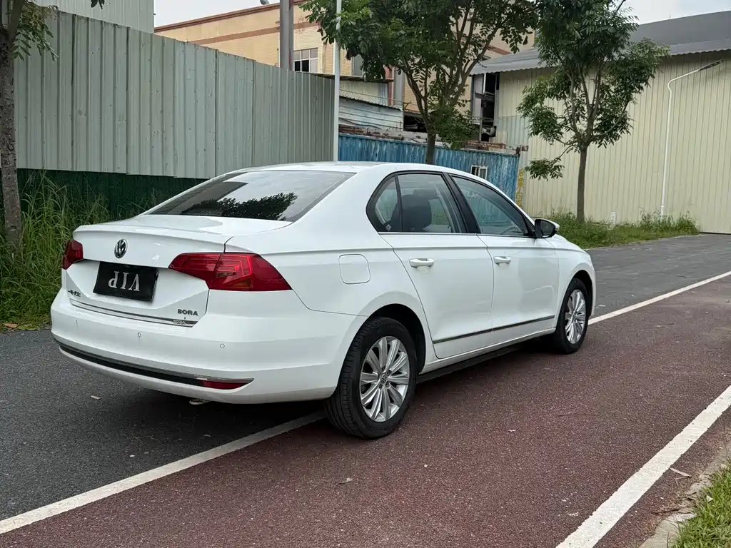 Volkswagen Bora 2016