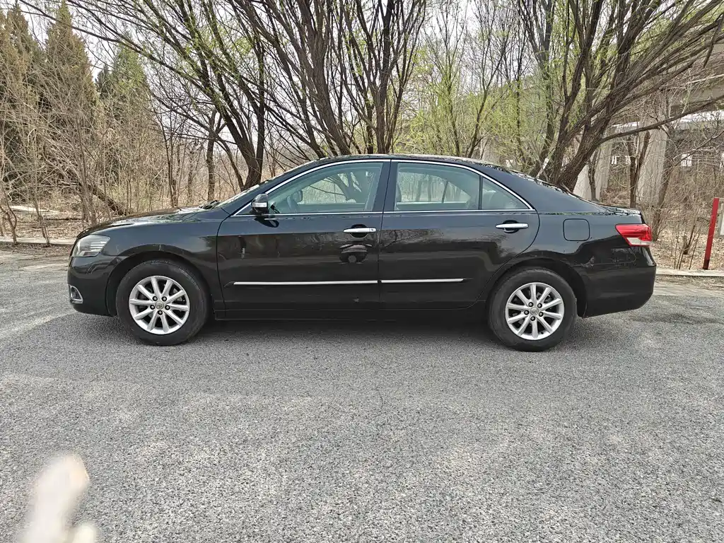 Toyota Camry 2015 — фото 14
